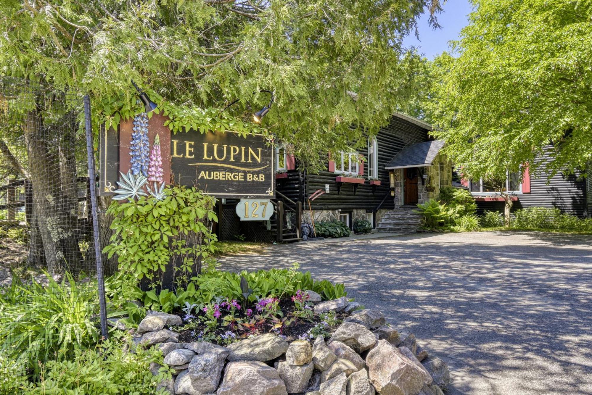Auberge Le Lupin-Self Check-In Mont-Tremblant Bagian luar foto