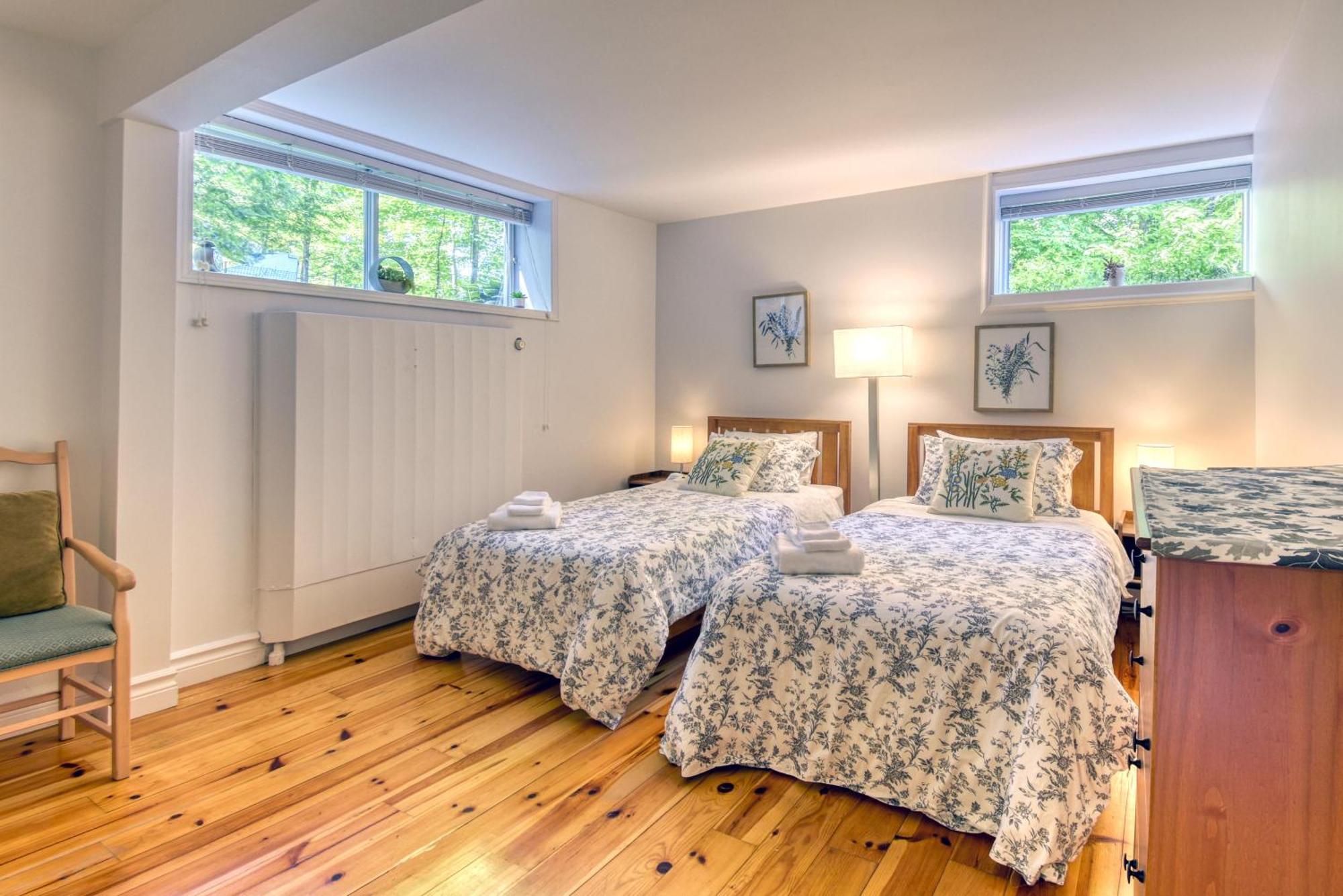 Auberge Le Lupin-Self Check-In Mont-Tremblant Bagian luar foto