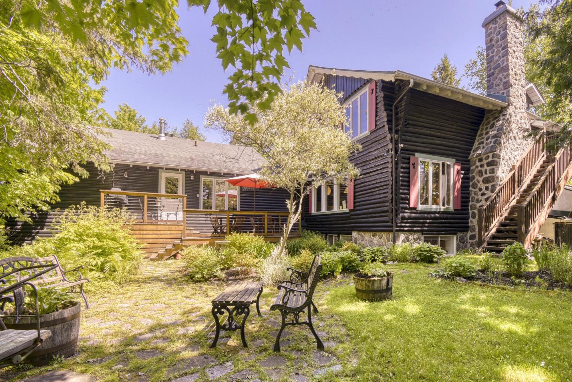 Auberge Le Lupin-Self Check-In Mont-Tremblant Bagian luar foto