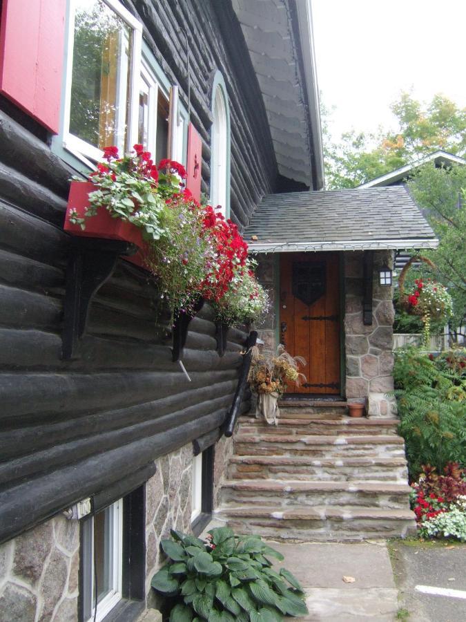 Auberge Le Lupin-Self Check-In Mont-Tremblant Bagian luar foto